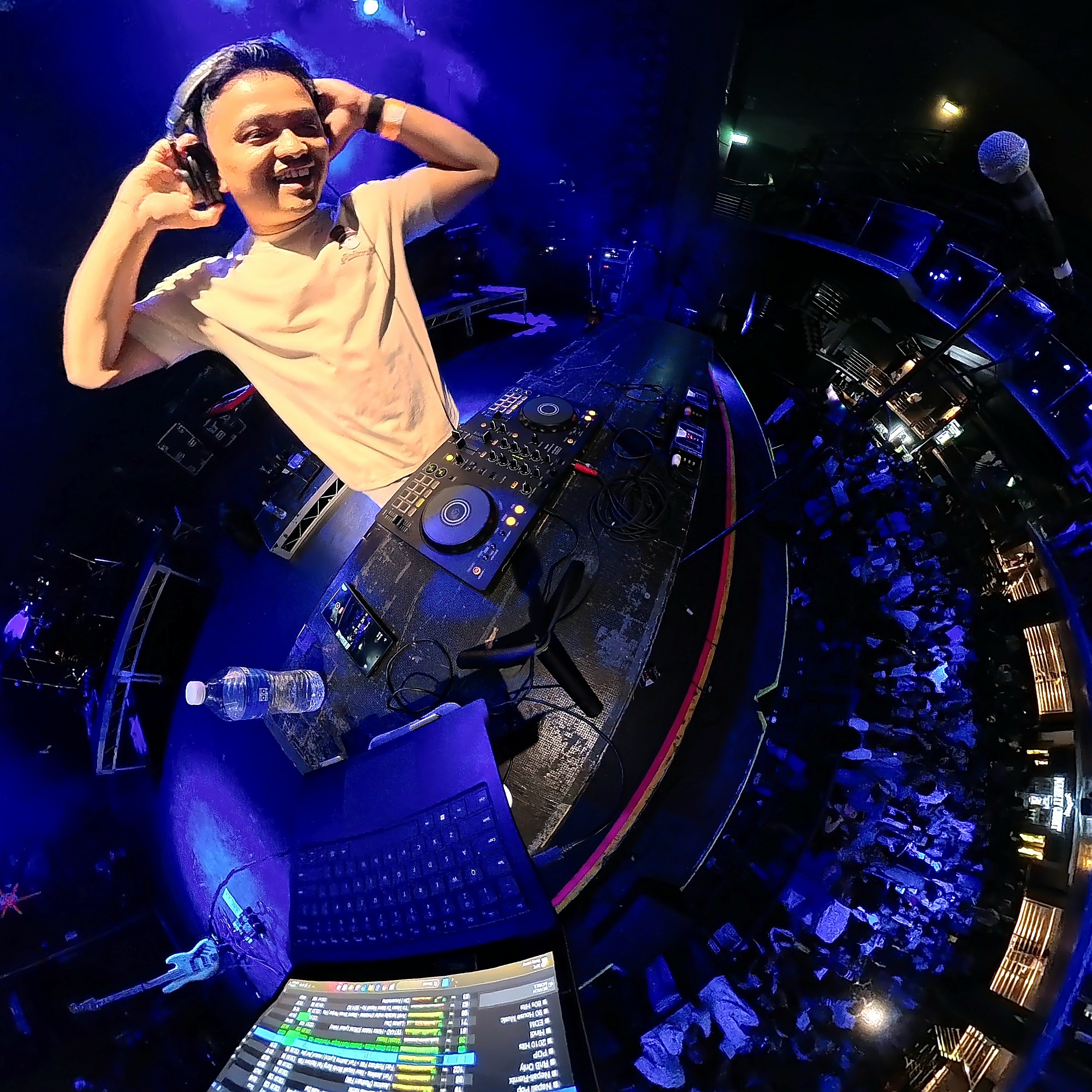 DJ Bugati event photo 6